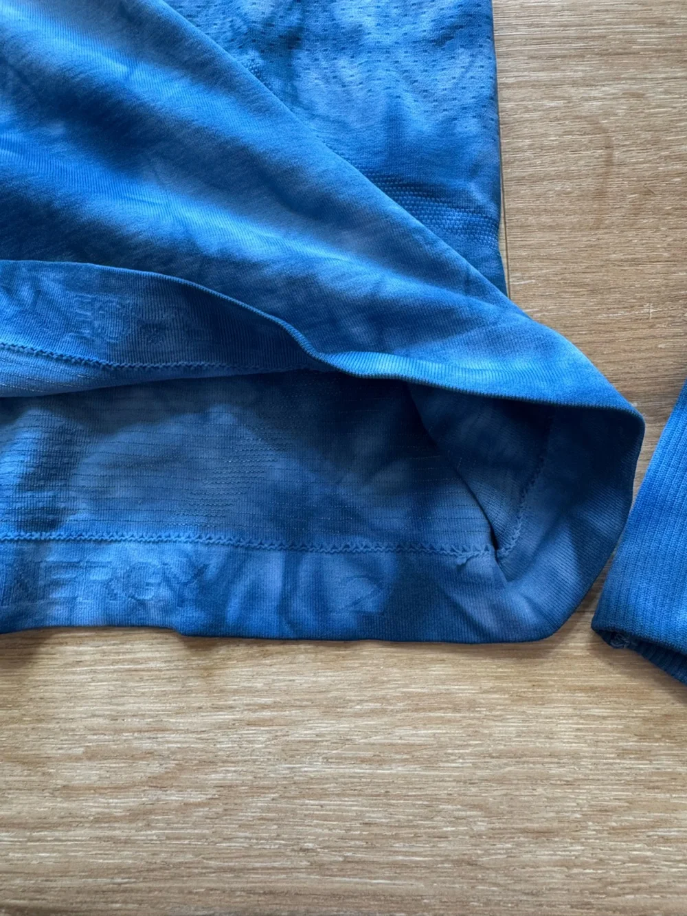 lululemon athletica Blue Tie-Dye Long Sleeve Crew